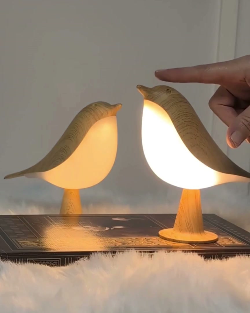 Two bird lamps, warm and white light